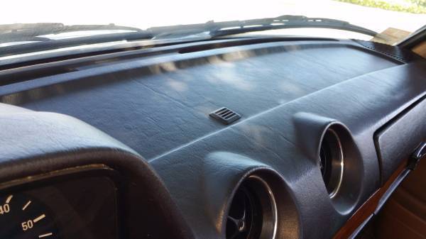 1982 mercedes-benz 300cd base coupe 2-door 3.0l