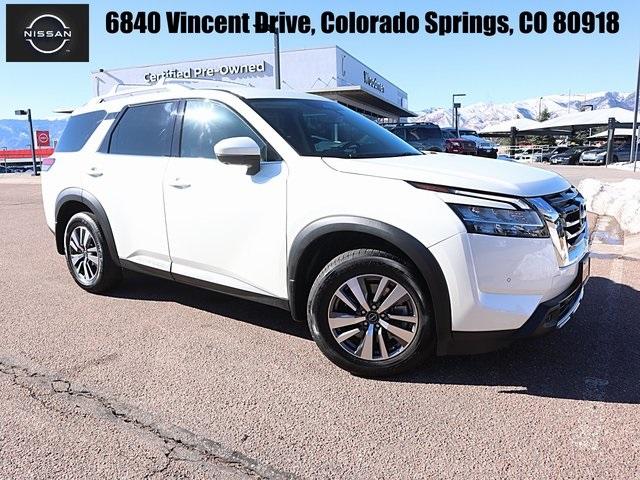 2023 nissan pathfinder sl