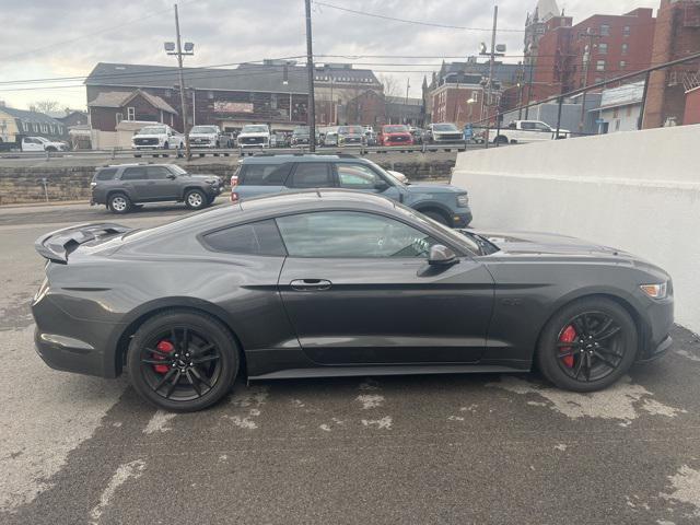 2017 ford mustang gt