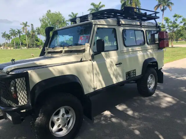 '92 land rover defender - no rust!