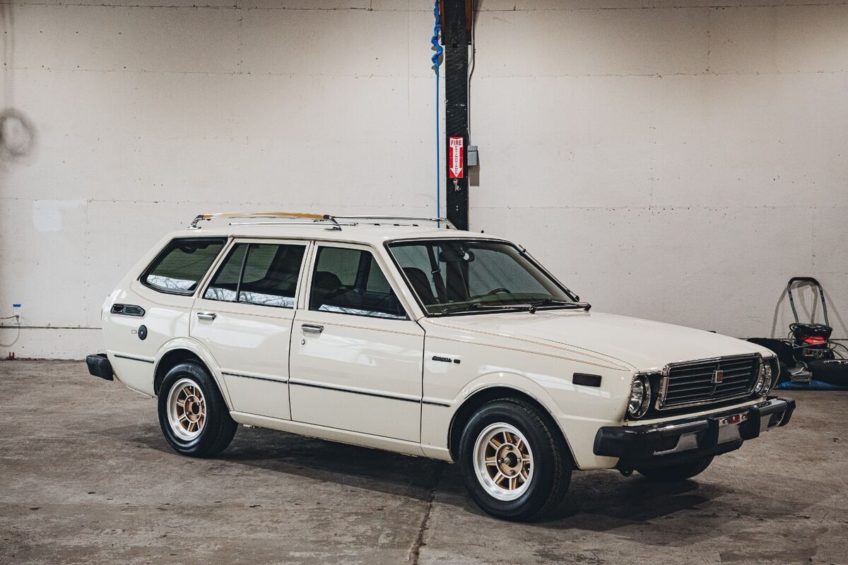 this 1978 toyota corolla deluxe wagon, powered by a 1.6-liter and has 43k miles