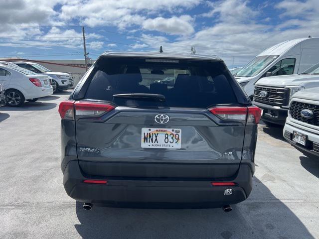 2022 toyota rav4 le