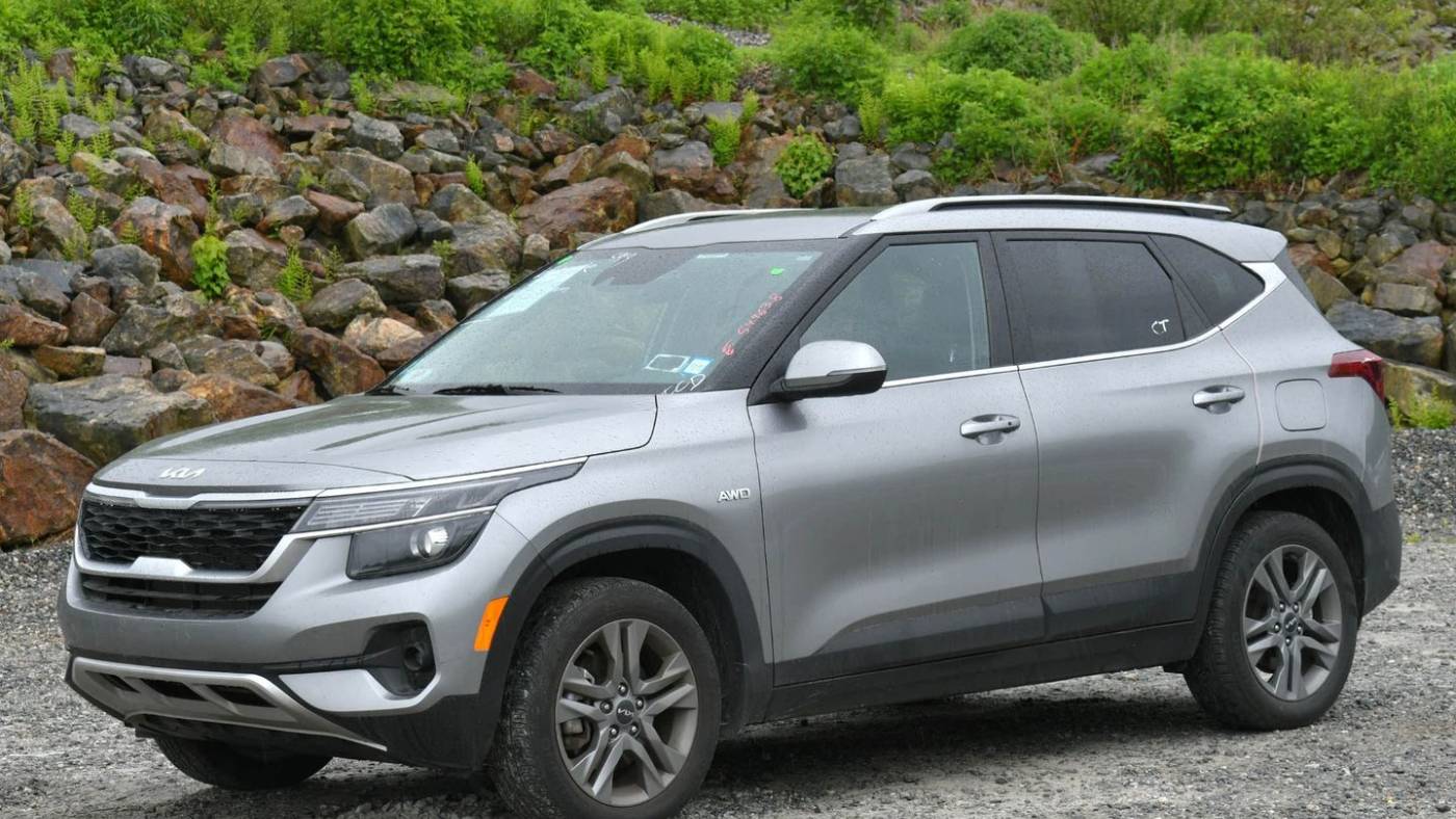 2023 kia seltos s