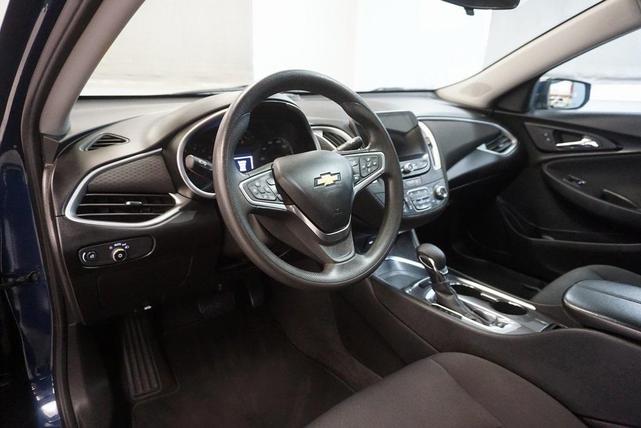 2022 chevrolet malibu lt