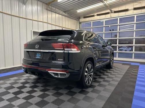 2020 volkswagen atlas cross sport 3.6l v6 sel premium r-line in syracuse, new york