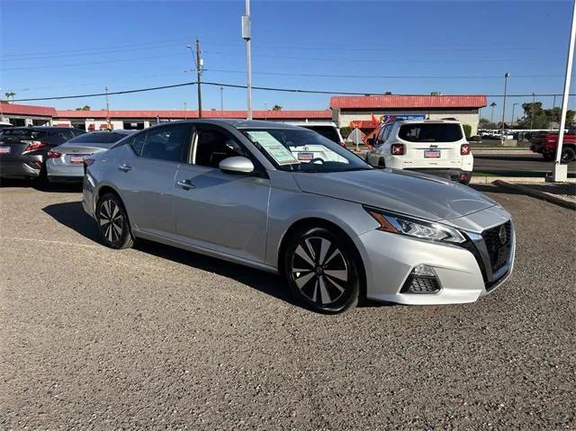 2022 nissan altima 2.5 sv