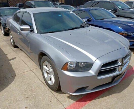 2014 dodge charger se