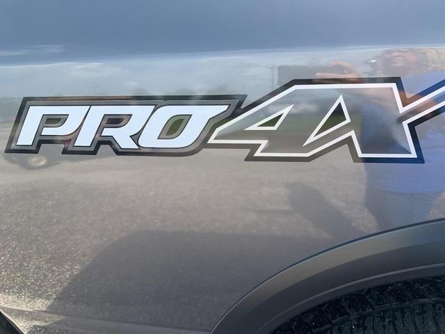 2021 nissan titan pro-4x