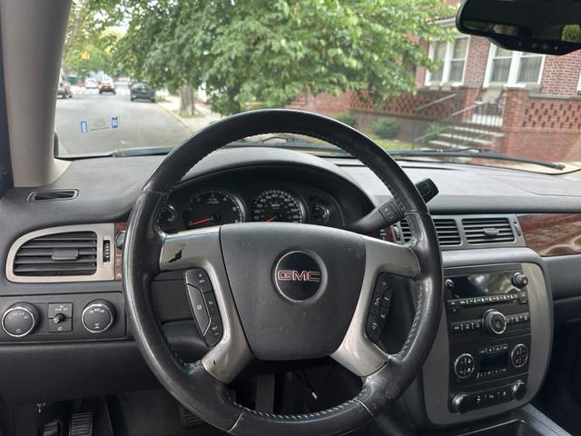 2011 gmc yukon xl 1500 slt
