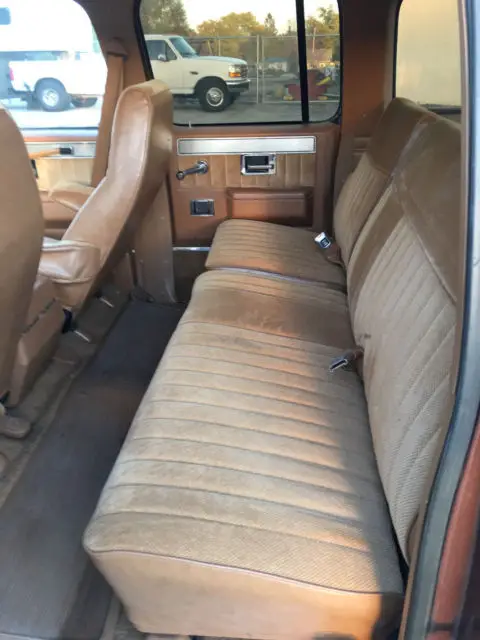 1988 chevrolet suburban r-20 no reserve