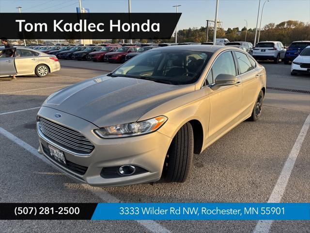 2015 ford fusion se