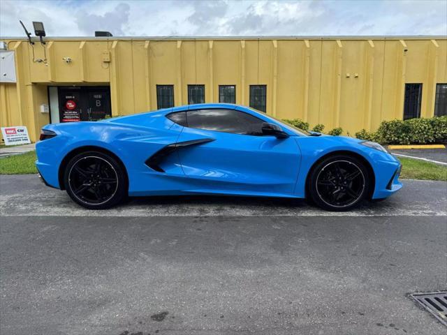 2021 chevrolet corvette stingray w/2lt