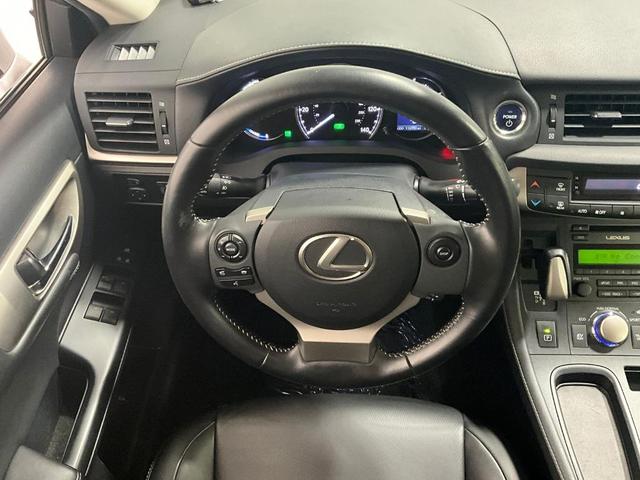 2016 lexus ct 200h base
