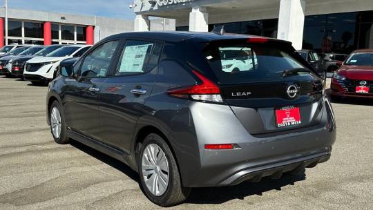 2025 Nissan Leaf