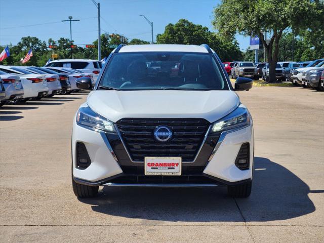 2023 nissan kicks sr