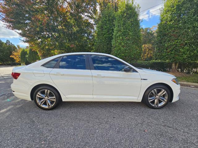 2021 volkswagen jetta 1.4t r-line