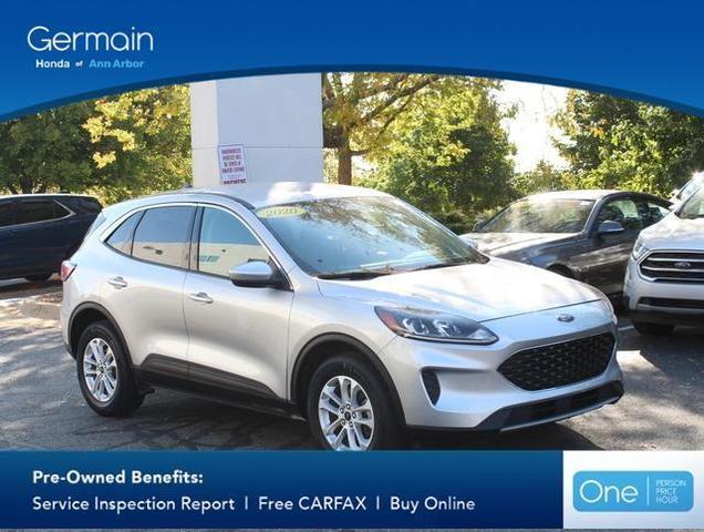 2020 ford escape se