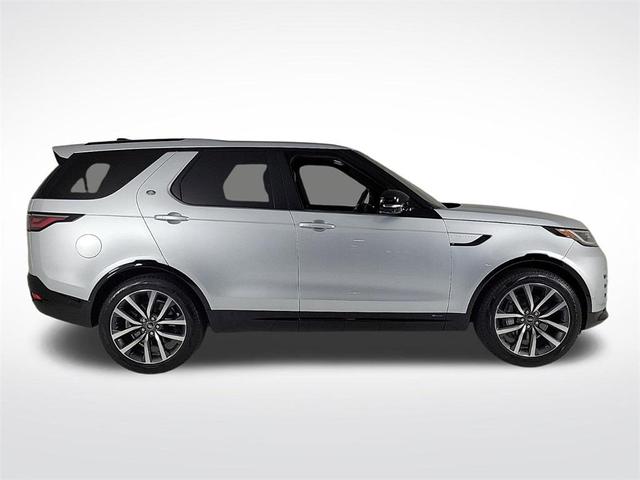2022 land rover discovery p300 s r-dynamic