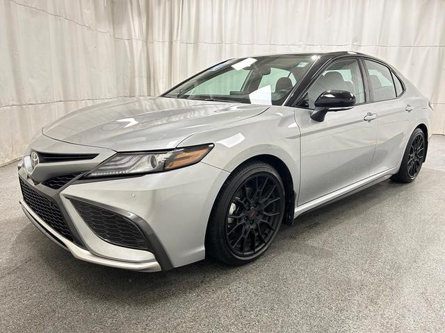 2021 toyota camry xse v6