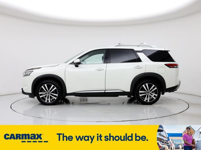 2023 nissan pathfinder platinum