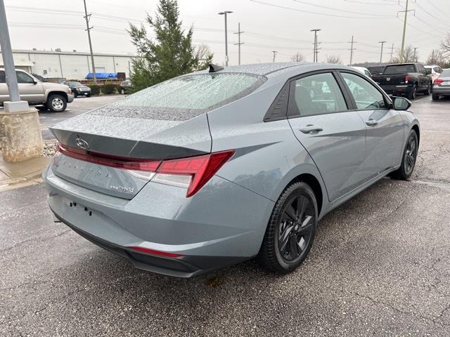 2022 hyundai elantra hev blue