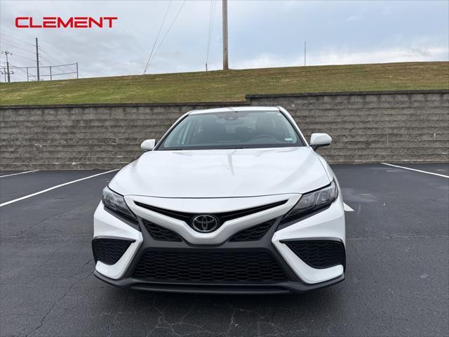 2024 toyota camry se