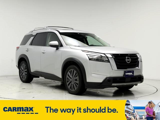 2023 nissan pathfinder sl