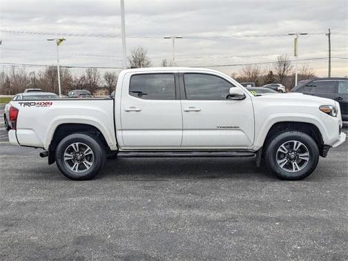 2019 toyota tacoma in minneapolis, minnesota
