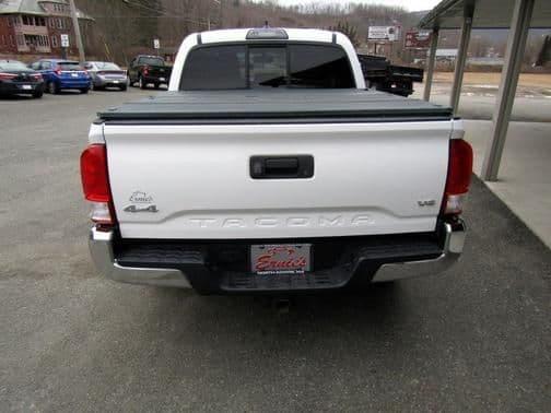 2017 toyota tacoma sr5 in clarksburg, massachusetts