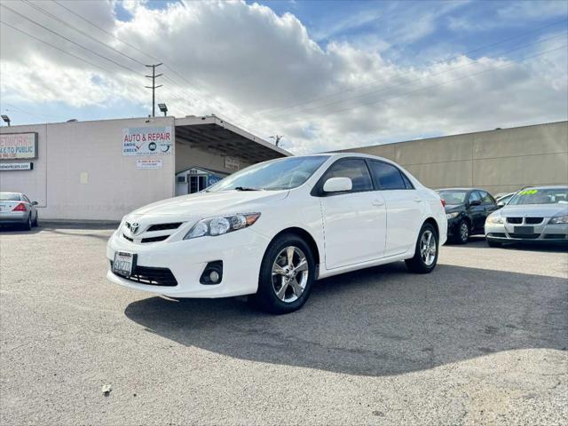 2012 toyota corolla le
