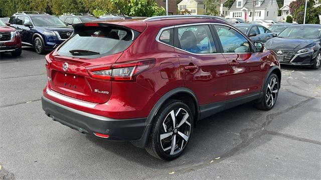 2022 nissan rogue sport sl
