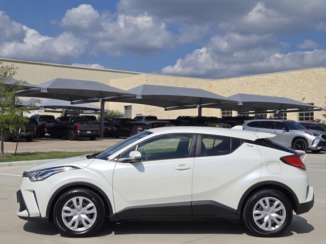 2021 toyota c-hr le