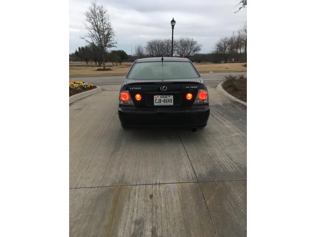 2005 lexus is 300 base