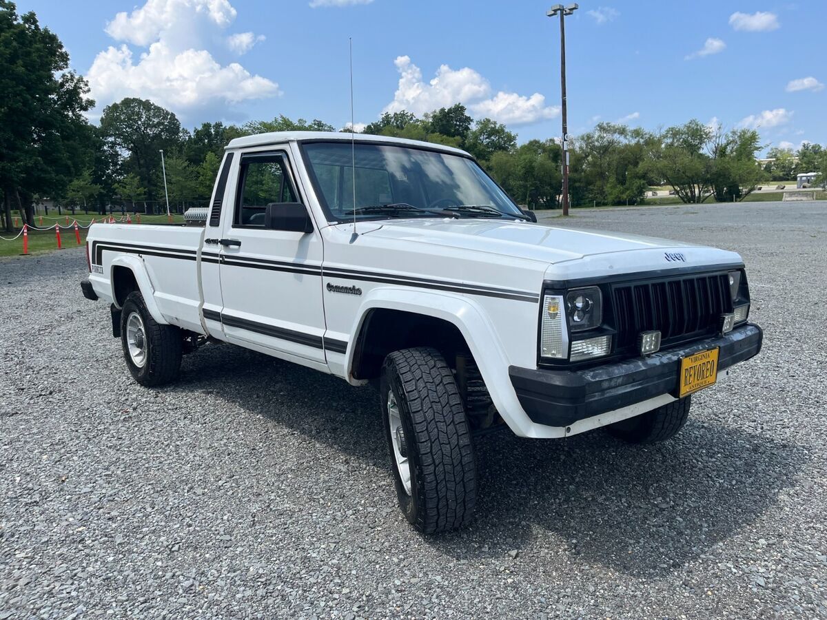1989 jeep comanche, great running pickup truck, tasteful upgrades, great shape