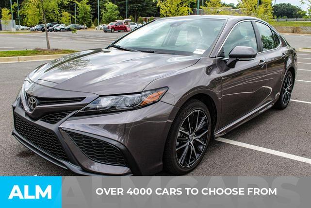 2022 toyota camry se