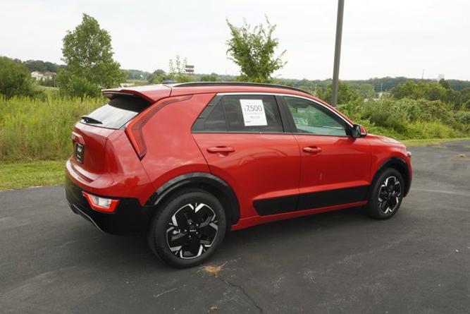 new 2023 kia niro ev wind