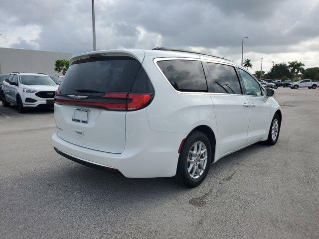 2022 chrysler pacifica touring-l