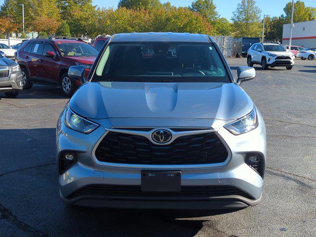 2023 toyota highlander le