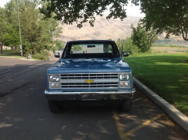 1986 chevy short box pickup 4x4
