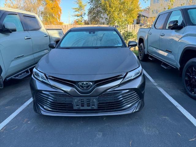 2018 toyota camry le