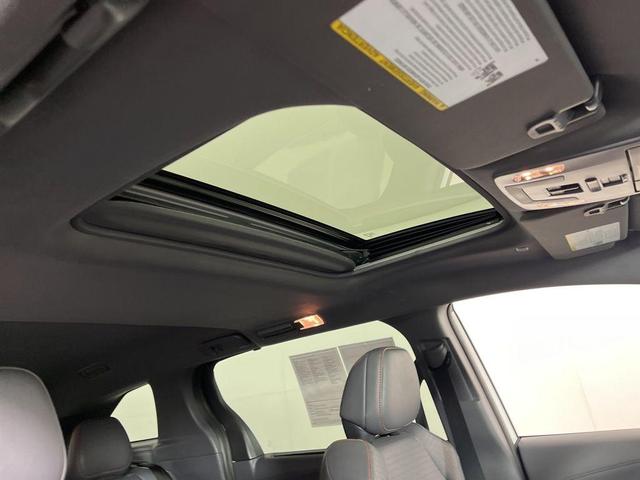 2023 toyota sienna xse