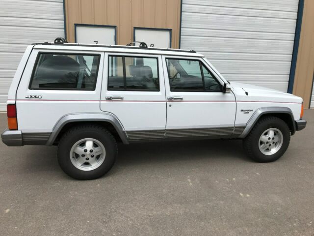 19189 mi cherokee laredo