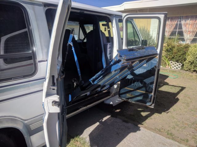 ford econoline e150 1990 wheelchair lift 90000 miles