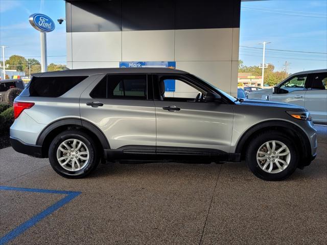 2020 ford explorer base