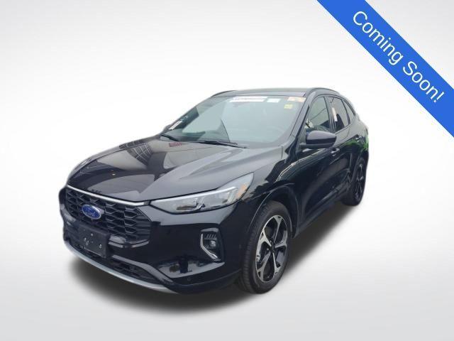 2023 ford escape st-line elite