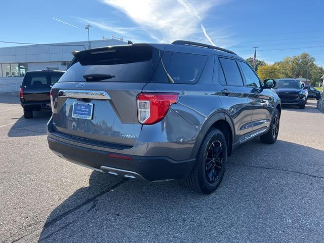 2021 ford explorer xlt
