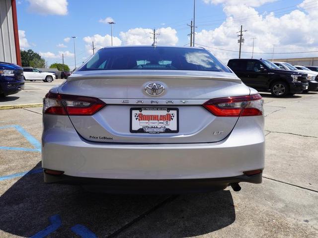 2023 toyota camry le