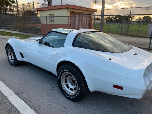 1980 corvette 4-speed, #'s matching, 39k orig. miles, no reserve