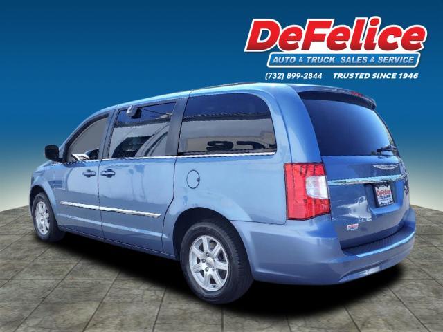 2012 chrysler town & country touring