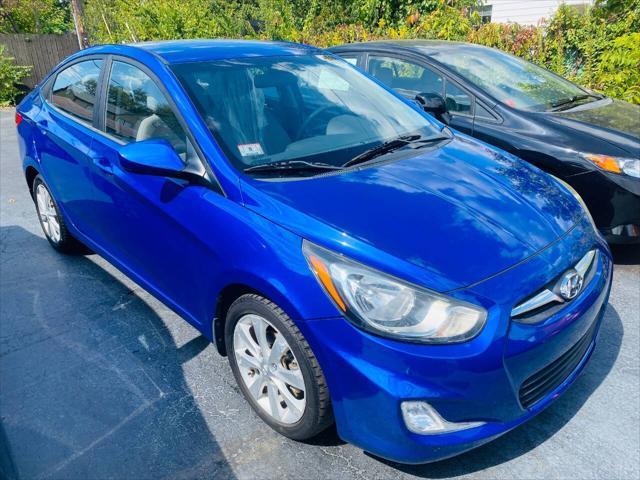 2013 hyundai accent se